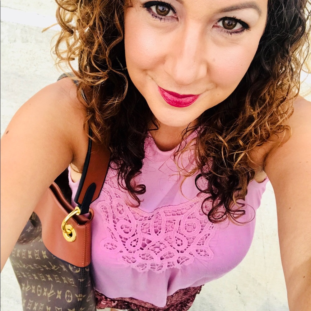 Meet your Posher, Nancy